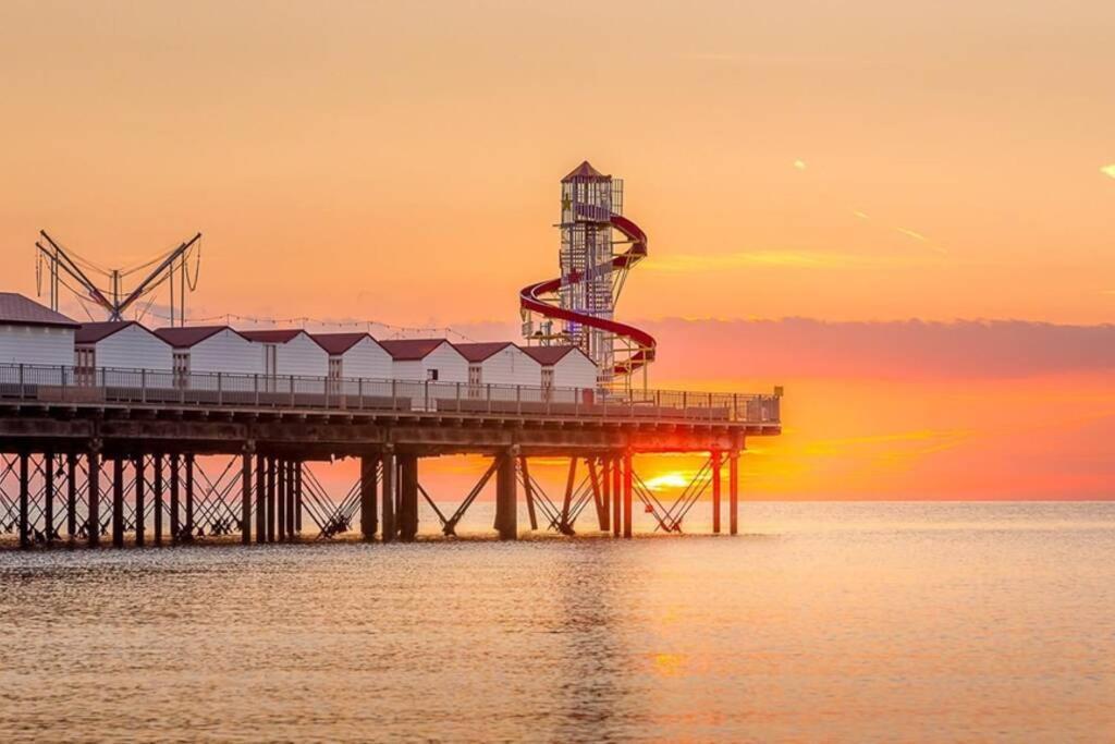 Grand 2 Bed Georgian Apartment At Florence House With King Bed, In The Heart Of Herne Bay & 300M From Beach Luaran gambar